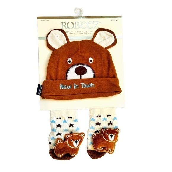 Robeez Baby Boy Bear Cub Hat Socks Matching Set - Picture 1 of 7